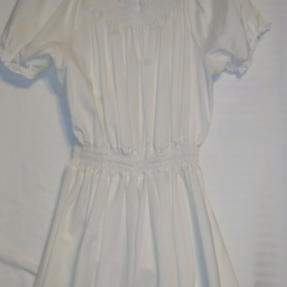 WHITE BLOUSE WITH RUFFLE WAISTS SIZES 3X BY VAMP